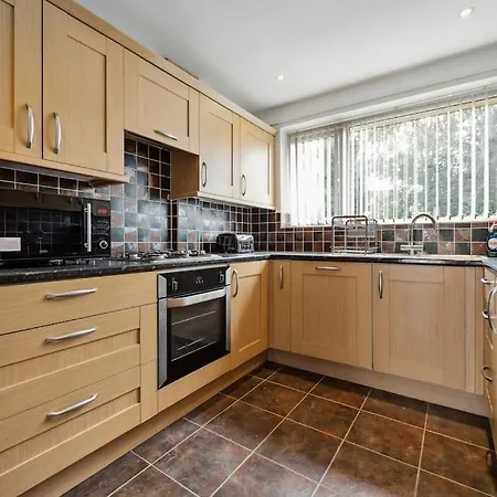 House In Heald Green Village Manchester Exterior photo